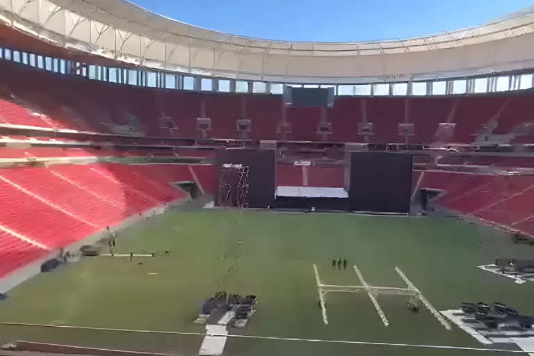 Primeiras imagens da montagem do palco de Roger Waters no Brasil